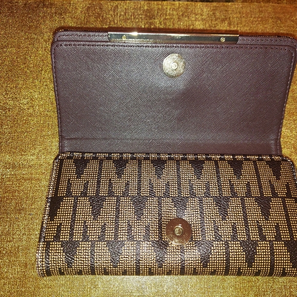 Wallet - Picture 3 of 7
